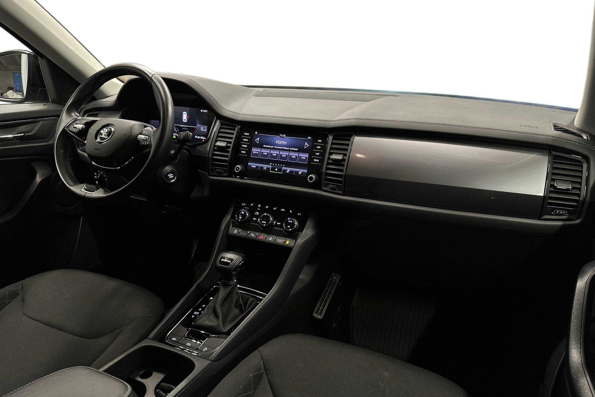 musta Skoda Kodiaq 2024 kuva 9.