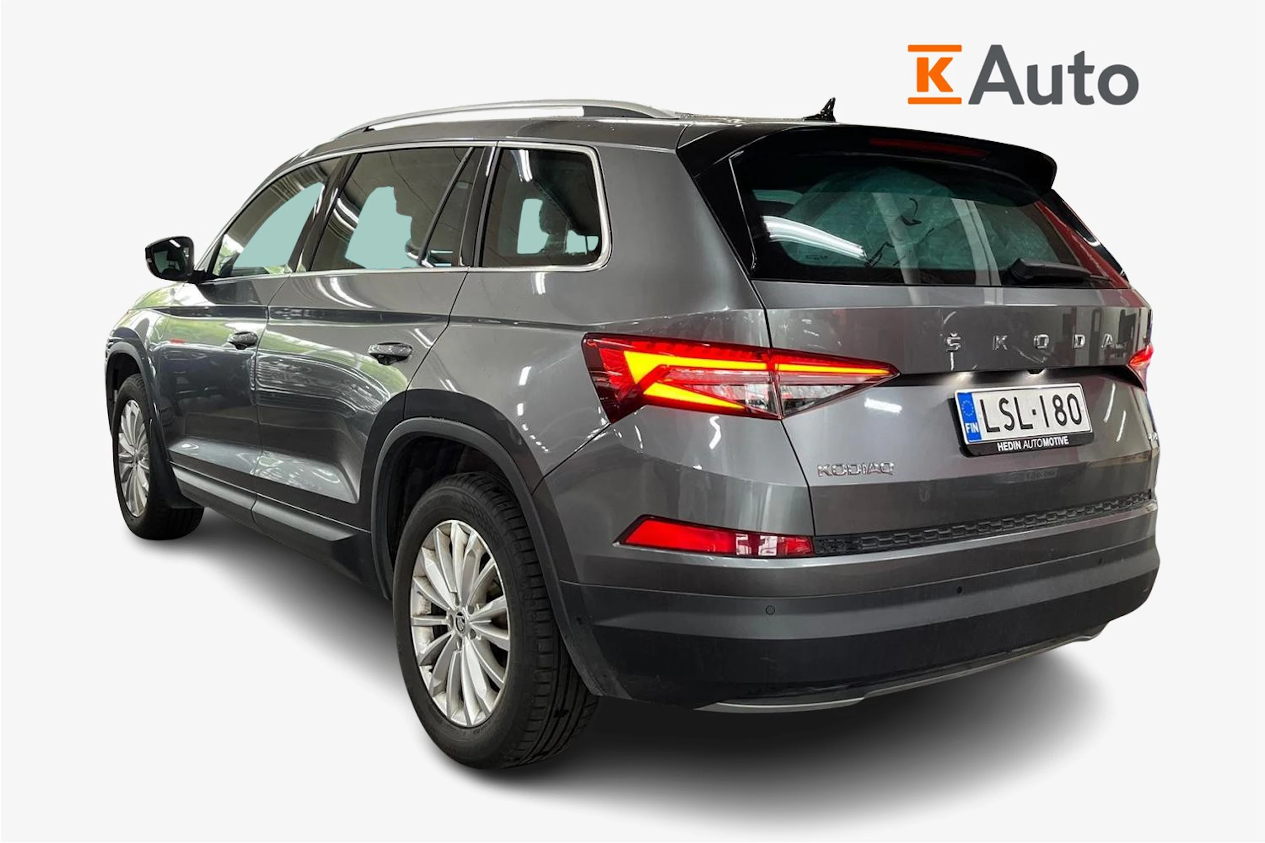 Harmaa Skoda KODIAQ 2024 kuva 2.