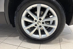 harmaa Skoda Kodiaq 2023 kuva 31.