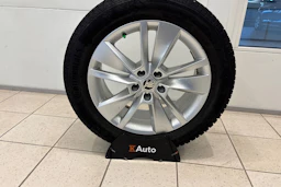 harmaa Skoda Kodiaq 2023 kuva 33.