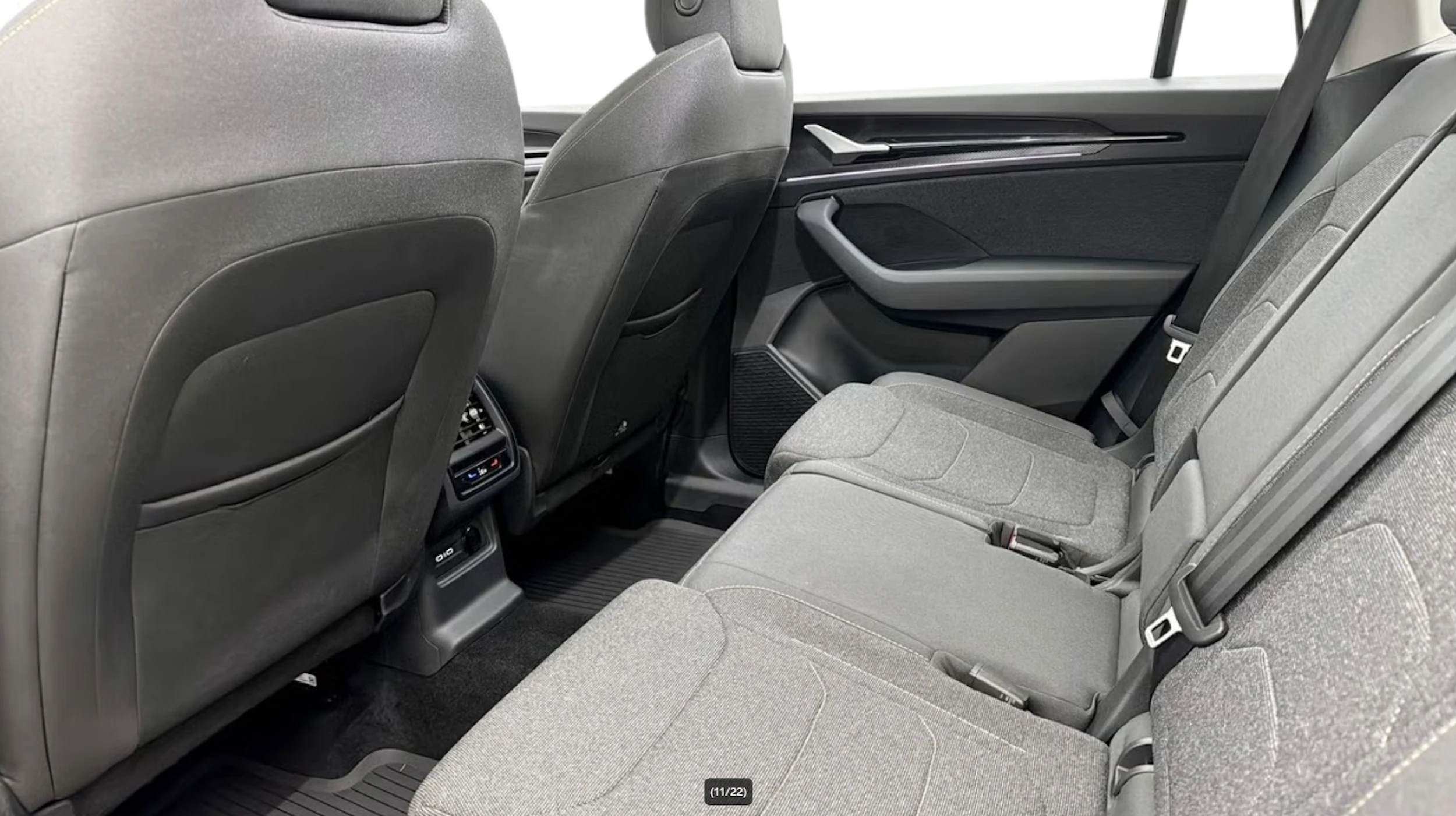valkoinen Skoda Kodiaq 2025 kuva 6.