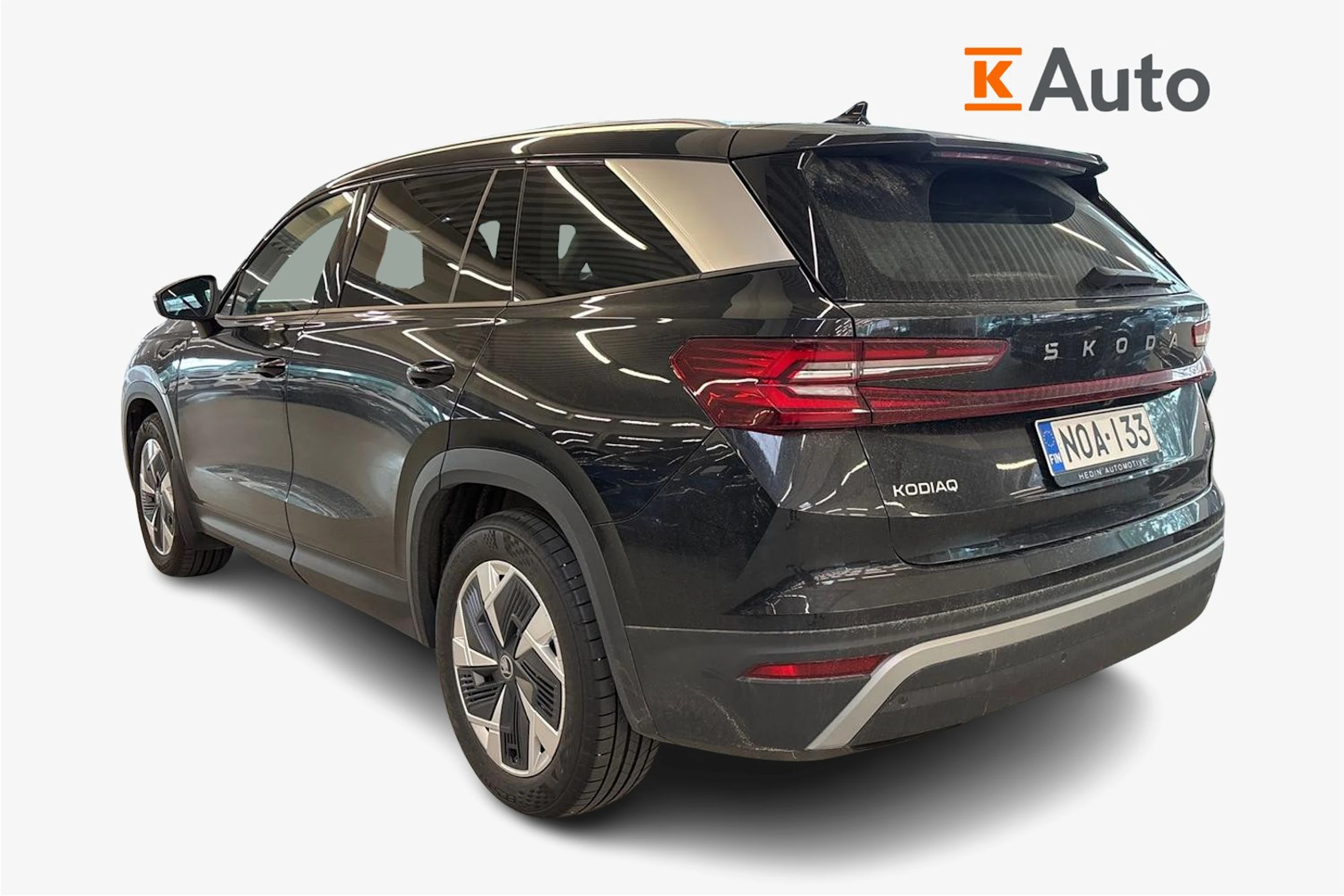 Musta Skoda KODIAQ 2025 kuva 2.