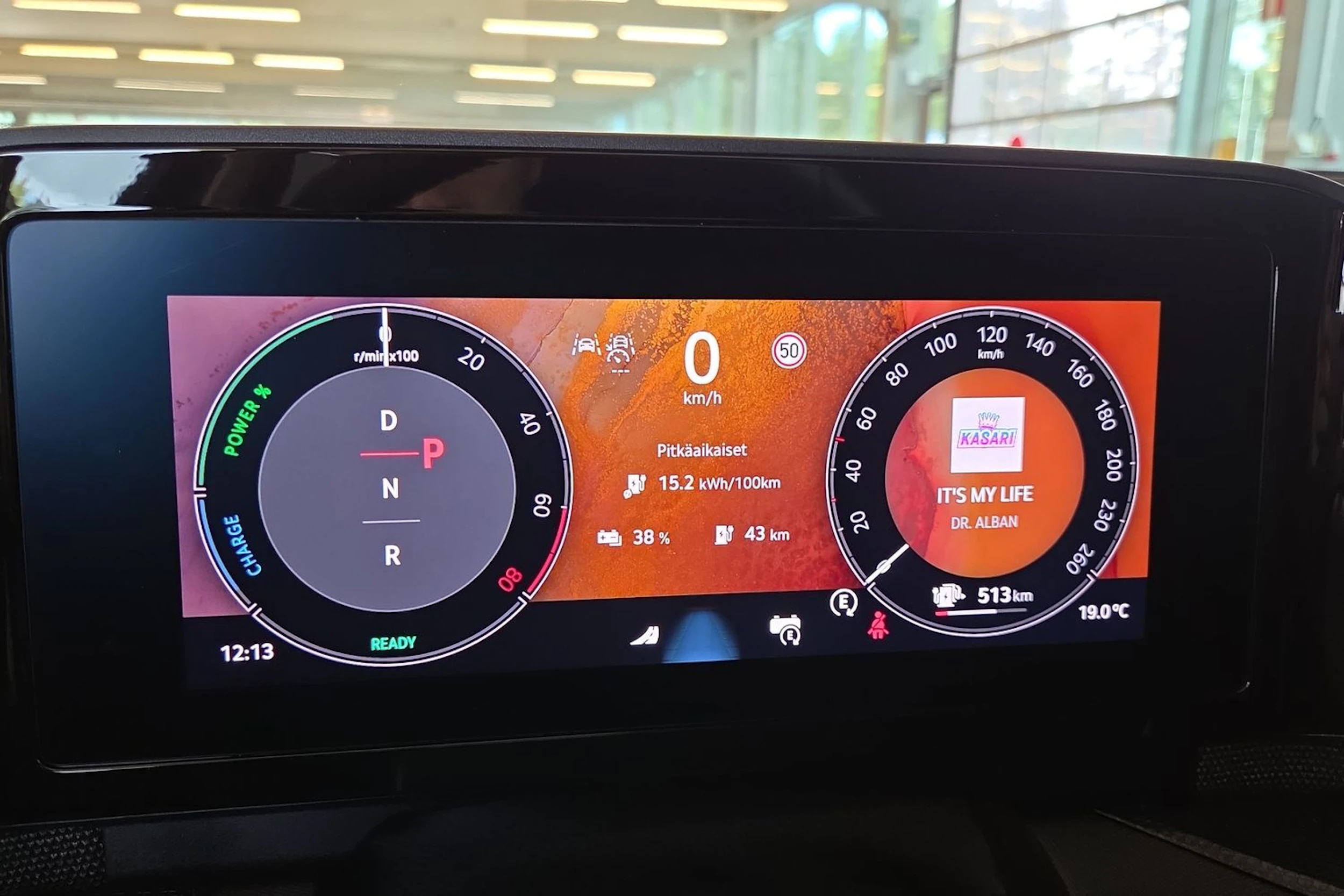 Musta Skoda KODIAQ 2025 kuva 13.
