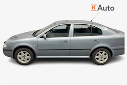 harmaa Skoda Octavia 2002 kuva 5.
