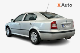 Harmaa Skoda OCTAVIA 2004 kuva 2.