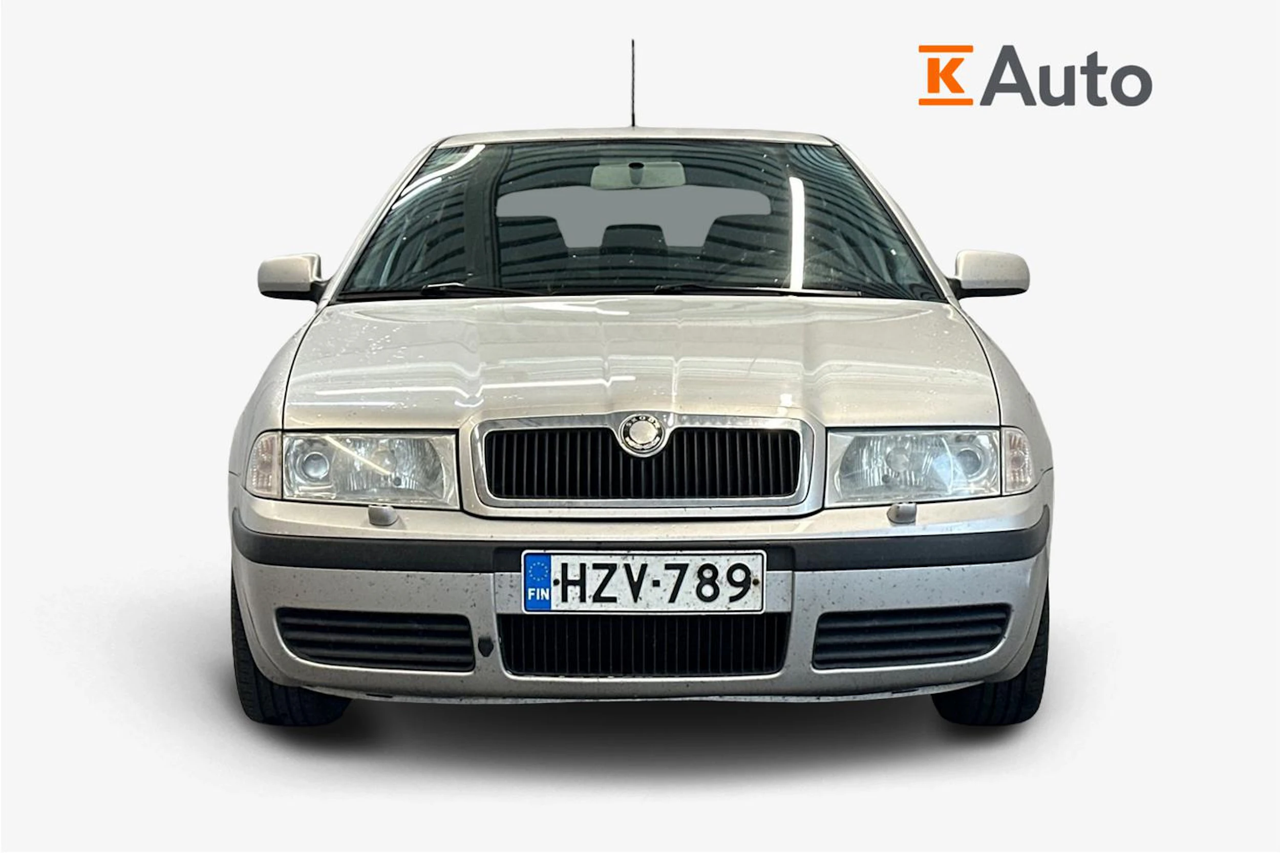 Harmaa Skoda OCTAVIA 2004 kuva 4.