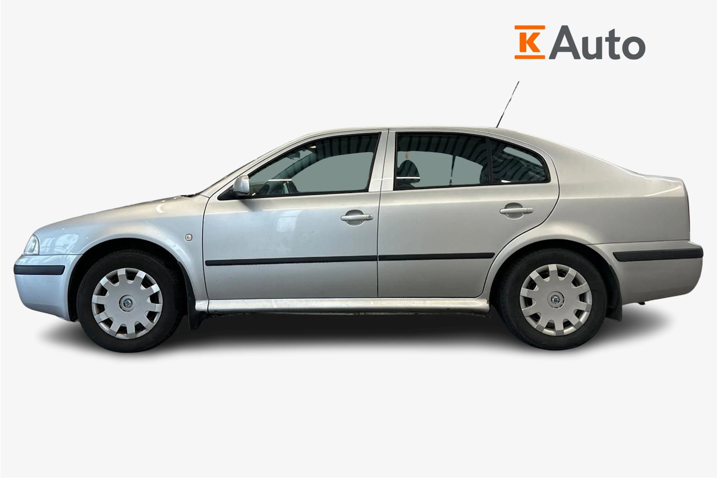 Harmaa Skoda OCTAVIA 2004 kuva 5.