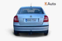 harmaa Skoda Octavia 2005 kuva 3.