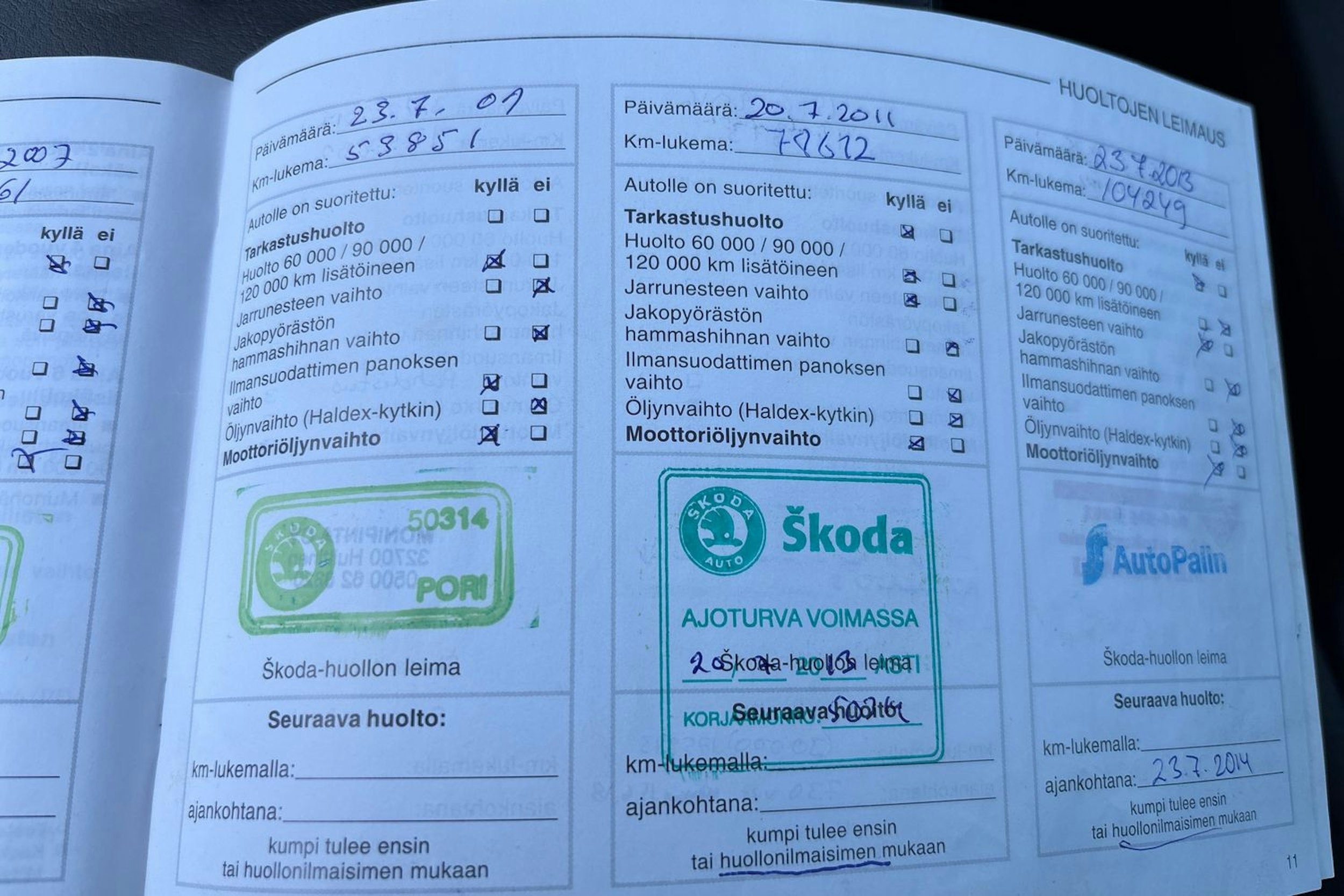 harmaa Skoda Octavia 2005 kuva 28.