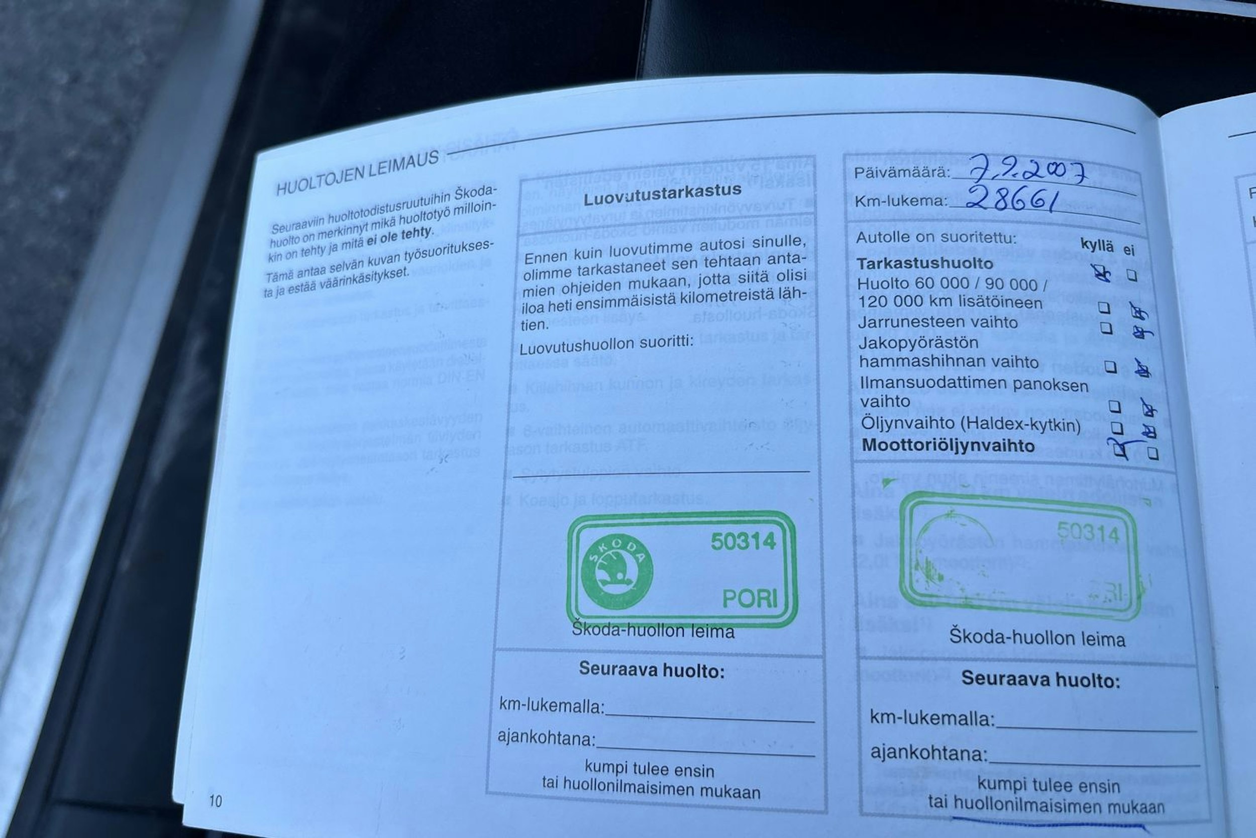 harmaa Skoda Octavia 2005 kuva 29.