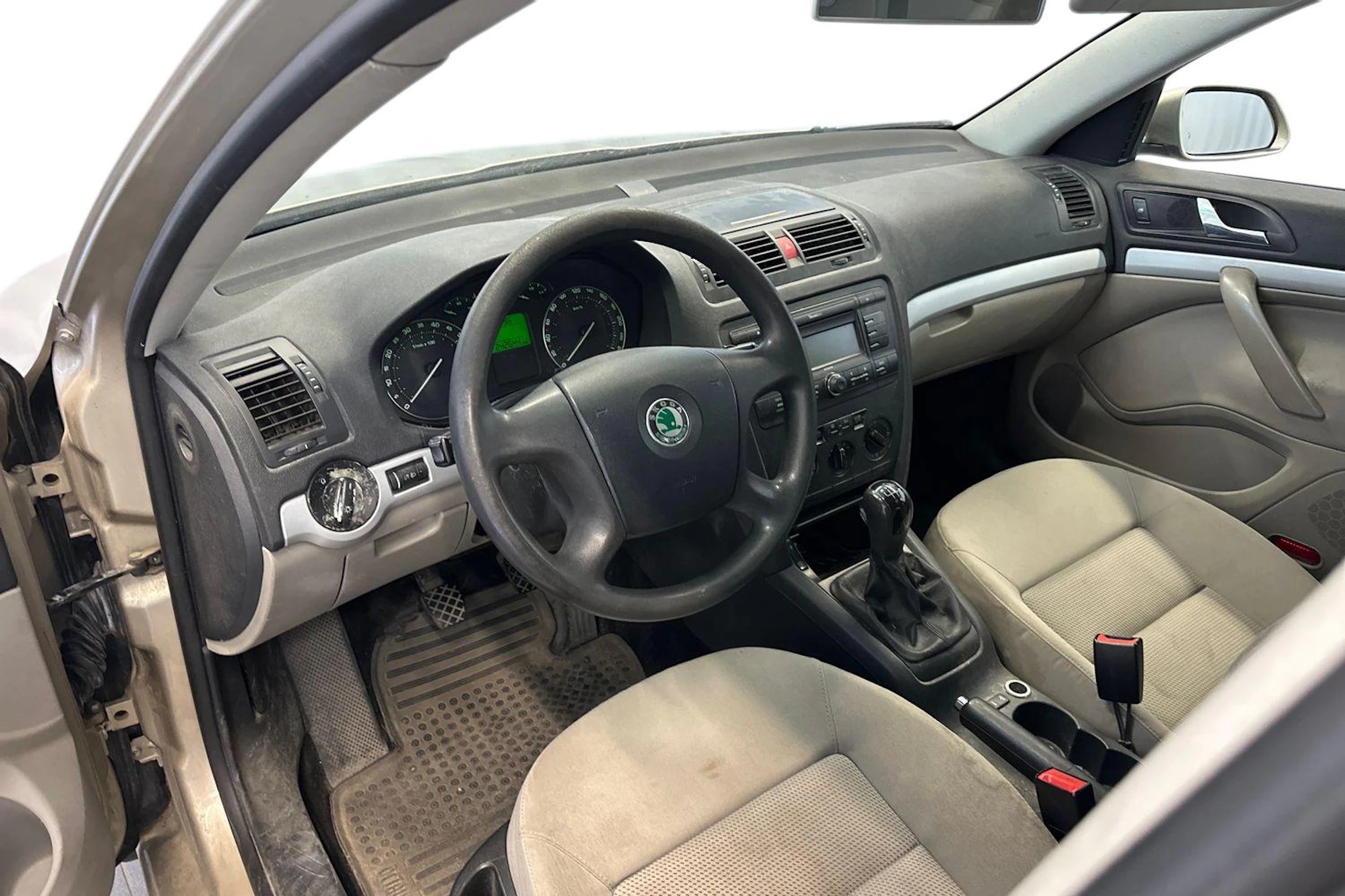 ruskea (beige) Skoda Octavia 2005 kuva 8.