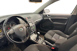Harmaa Skoda OCTAVIA 2007 kuva 9.