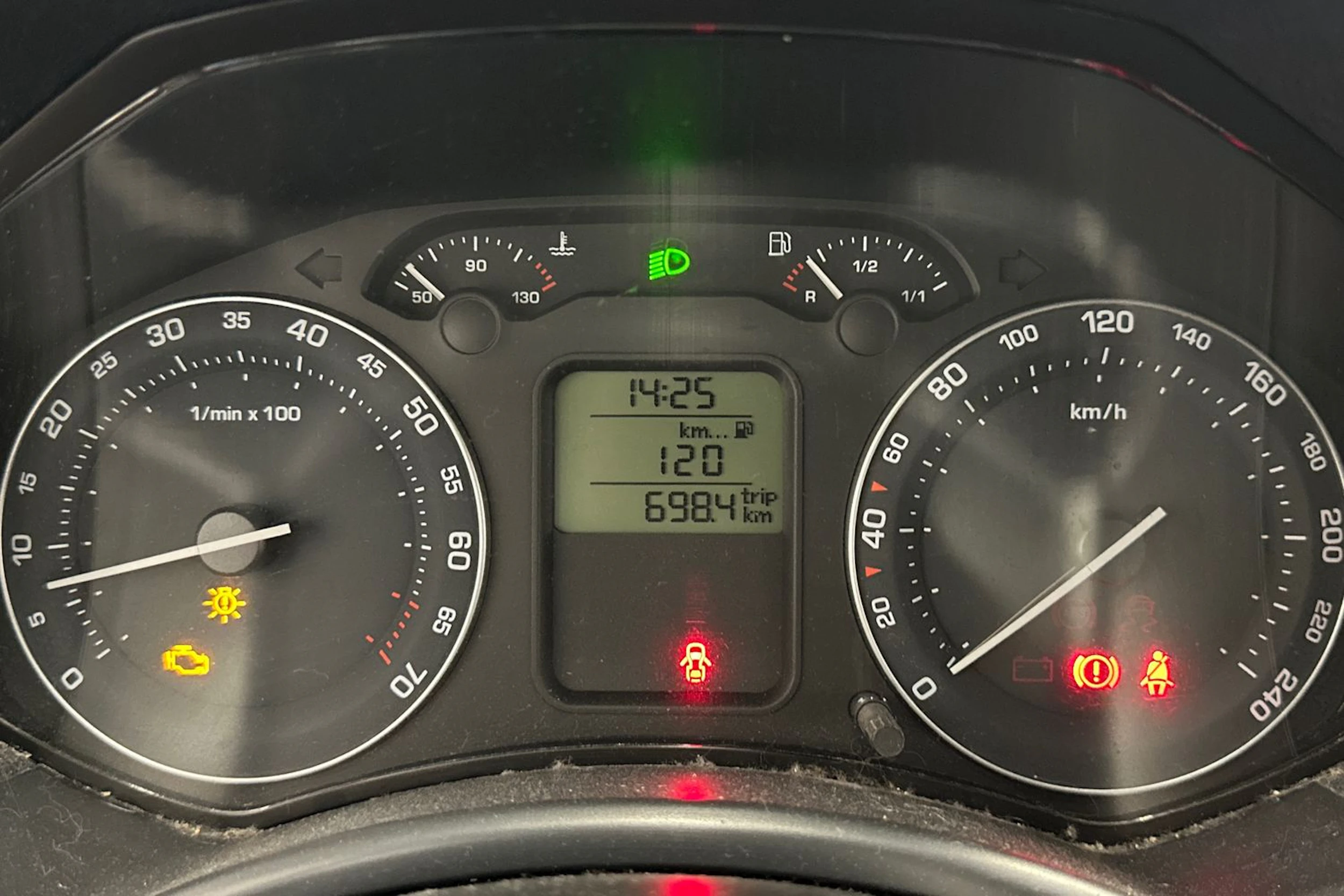 Harmaa Skoda OCTAVIA 2007 kuva 20.
