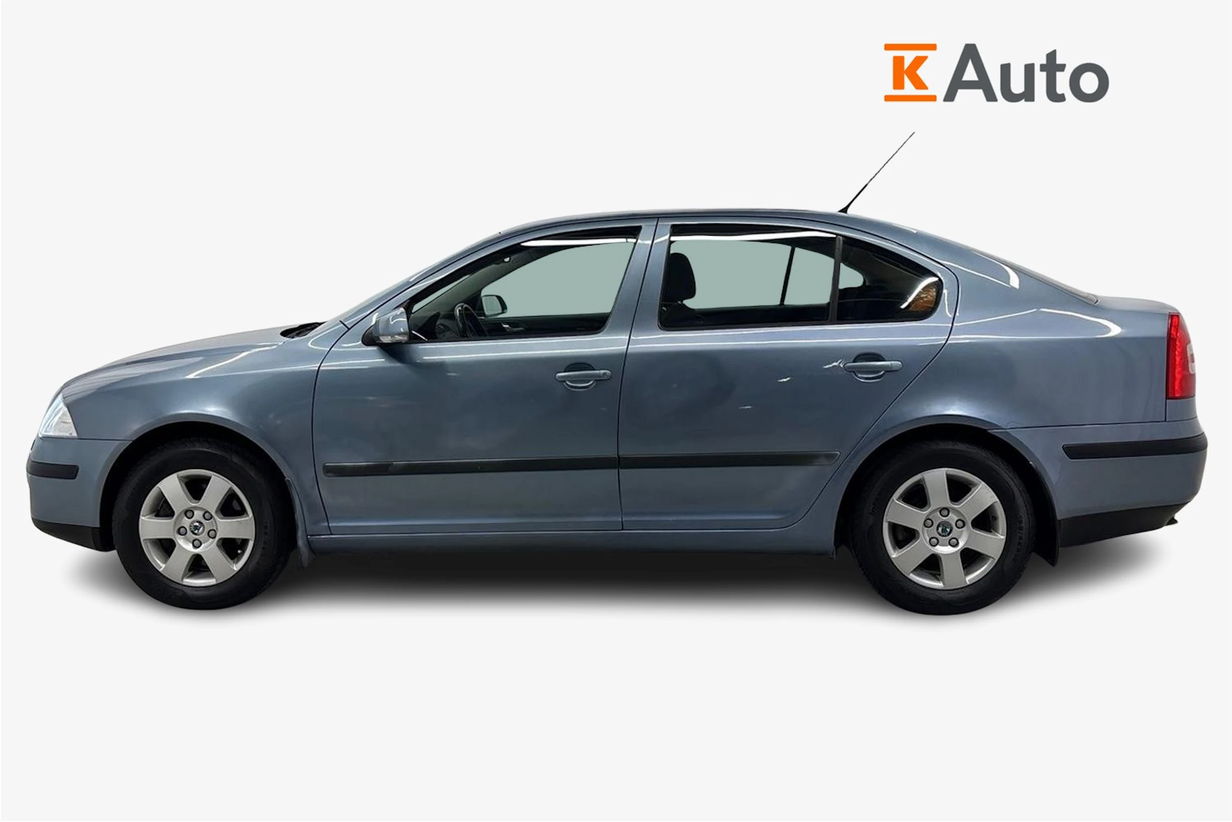 harmaa Skoda Octavia 2007 kuva 5.