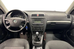 harmaa Skoda Octavia 2007 kuva 7.