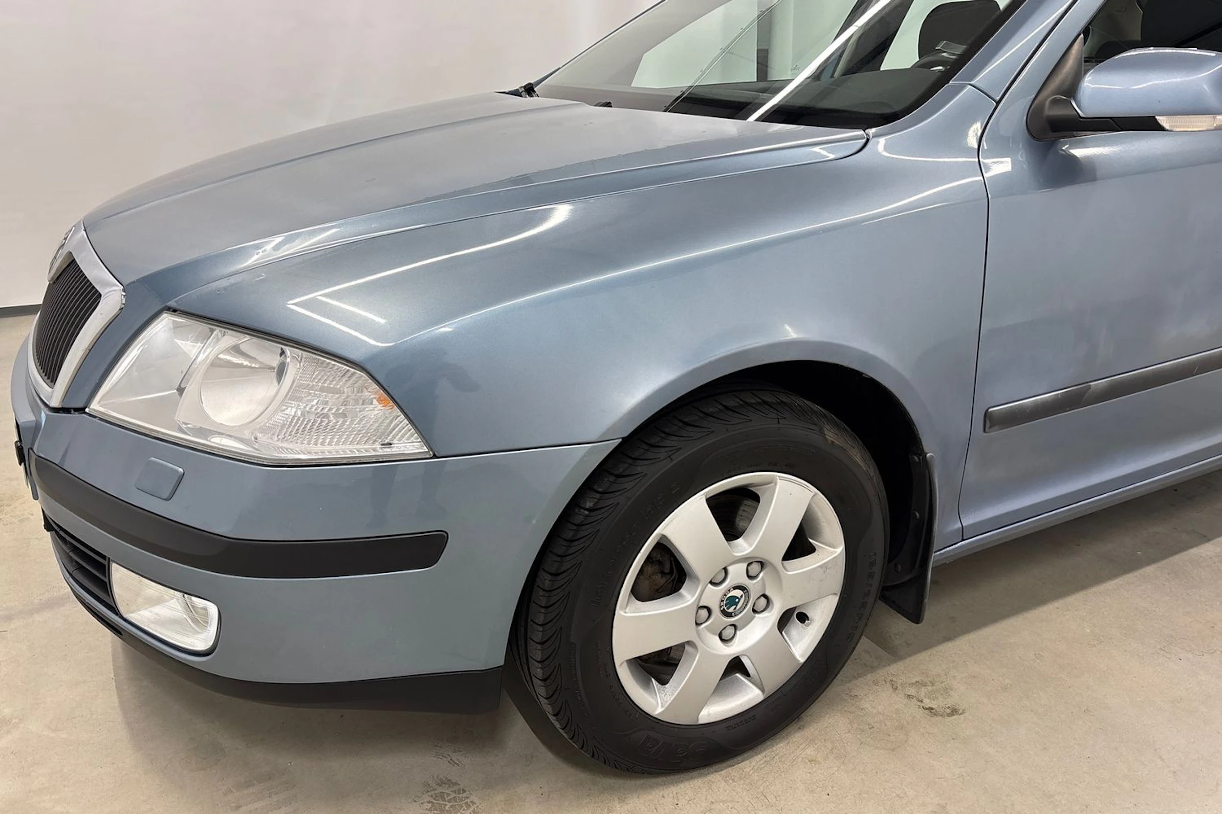 harmaa Skoda Octavia 2007 kuva 12.