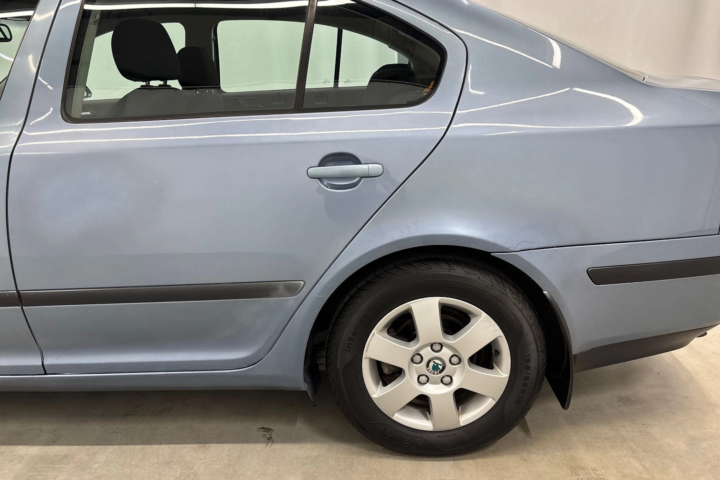 harmaa Skoda Octavia 2007 kuva 20.