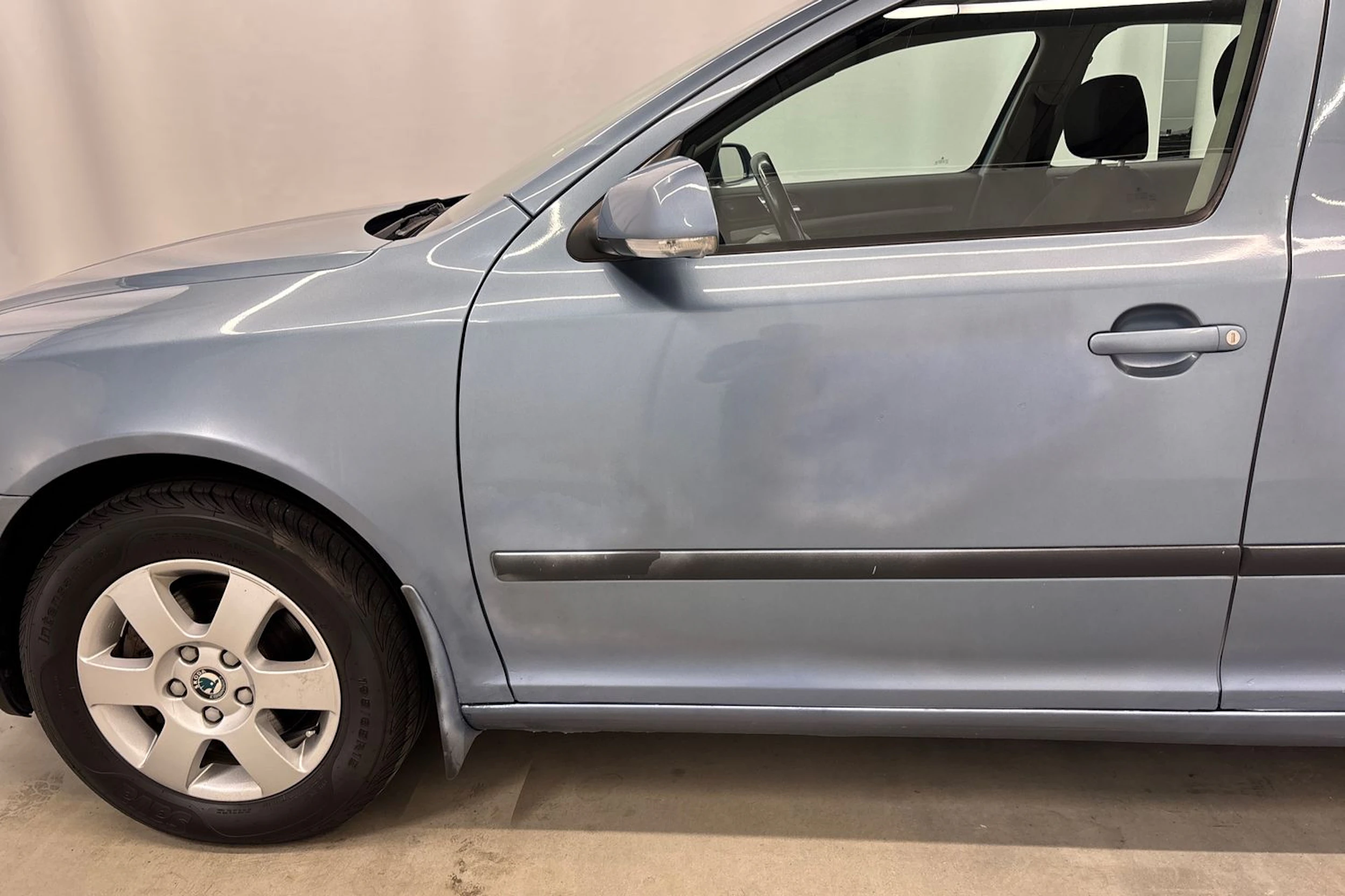 harmaa Skoda Octavia 2007 kuva 21.