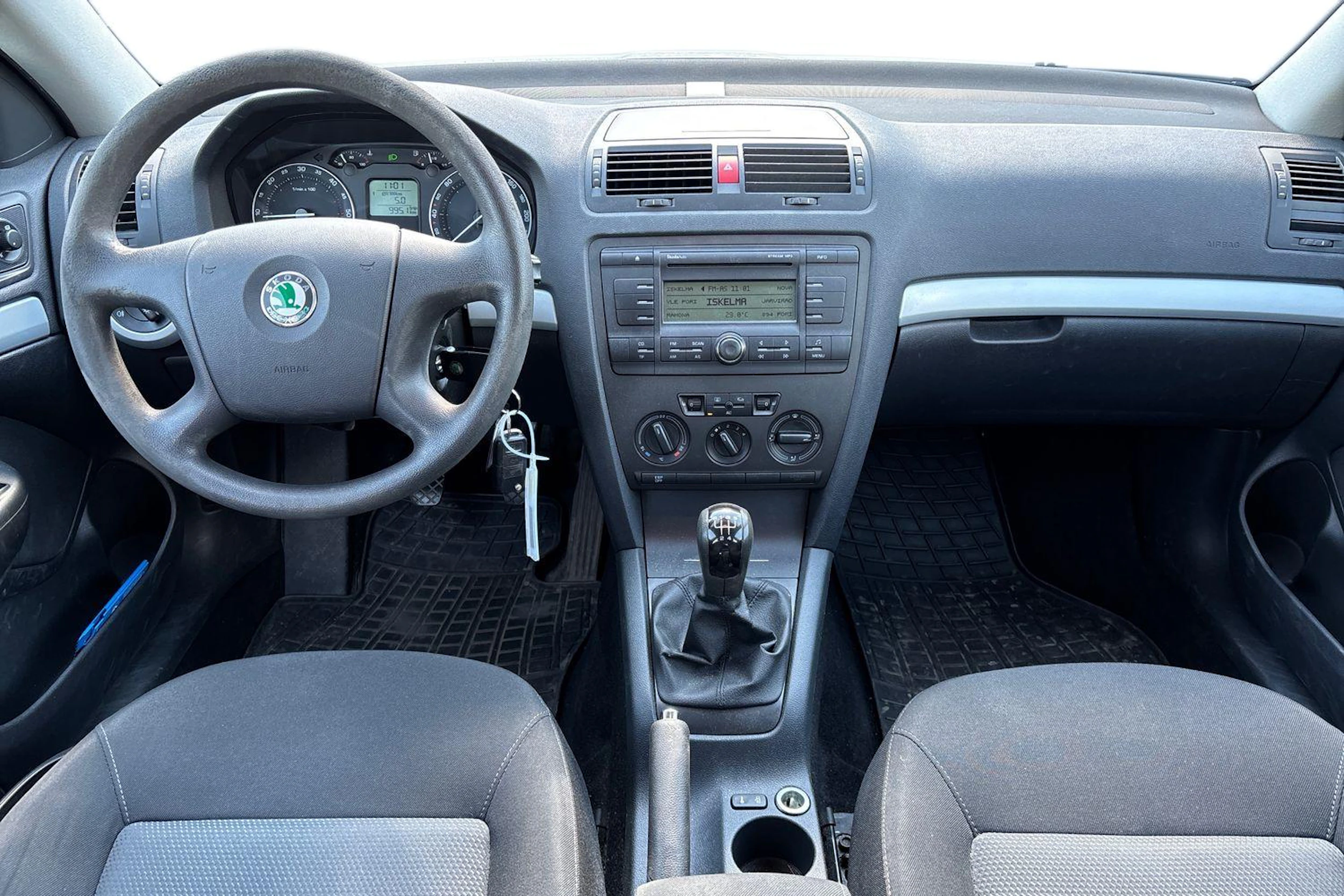 ruskea (beige) Skoda Octavia 2008 kuva 7.