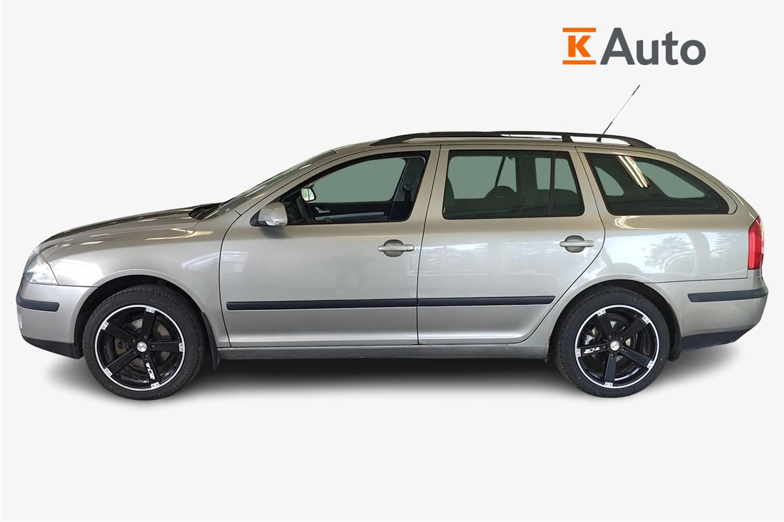 harmaa Skoda Octavia 2008 kuva 5.