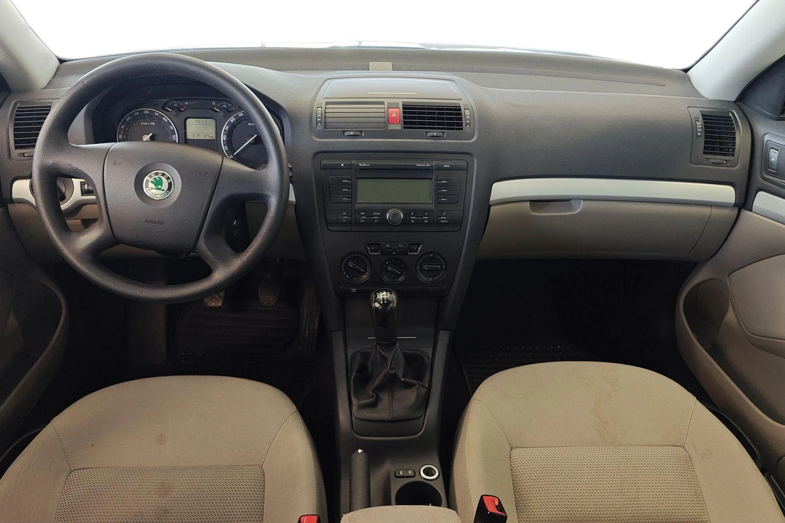 harmaa Skoda Octavia 2008 kuva 7.