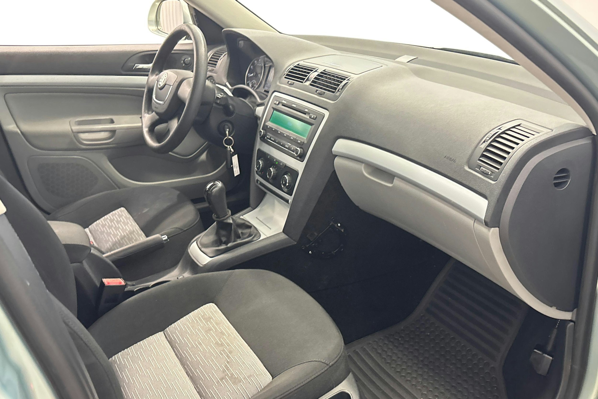 vihreä Skoda Octavia 2009 kuva 10.