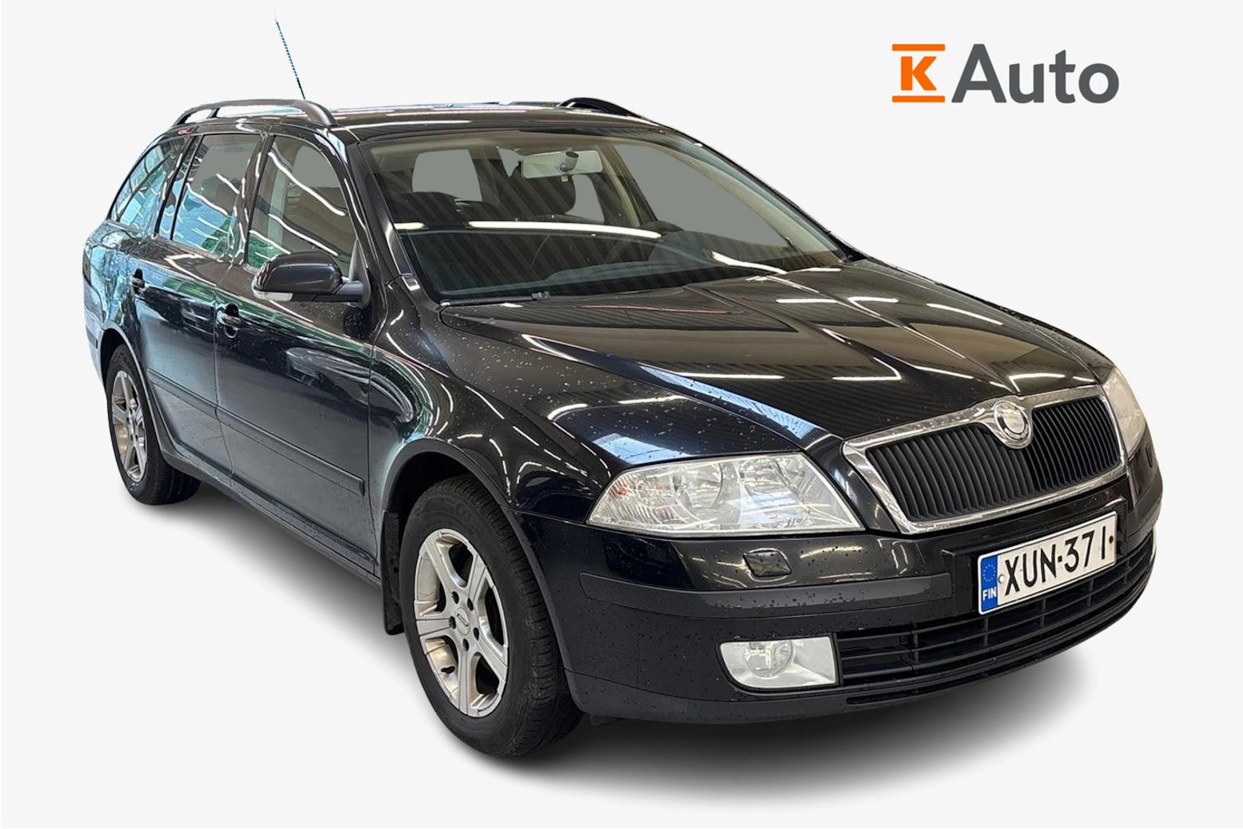 Musta Skoda OCTAVIA 2009 kuva 1.