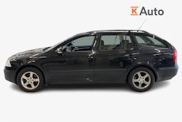 Musta Skoda OCTAVIA 2009 kuva 5.