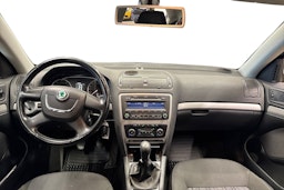 sininen Skoda Octavia 2010 kuva 9.