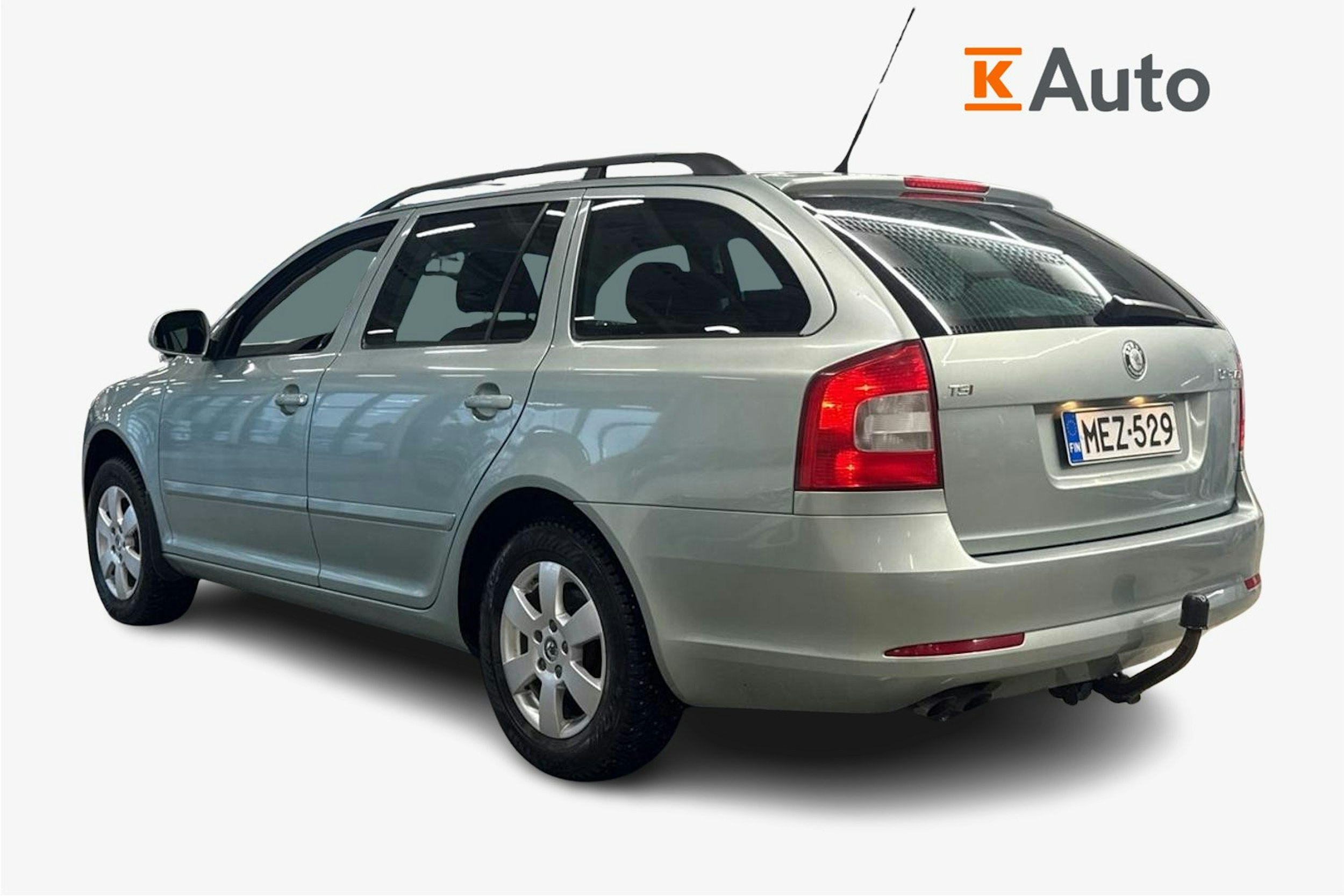 vihreä Skoda Octavia 2010 kuva 2.