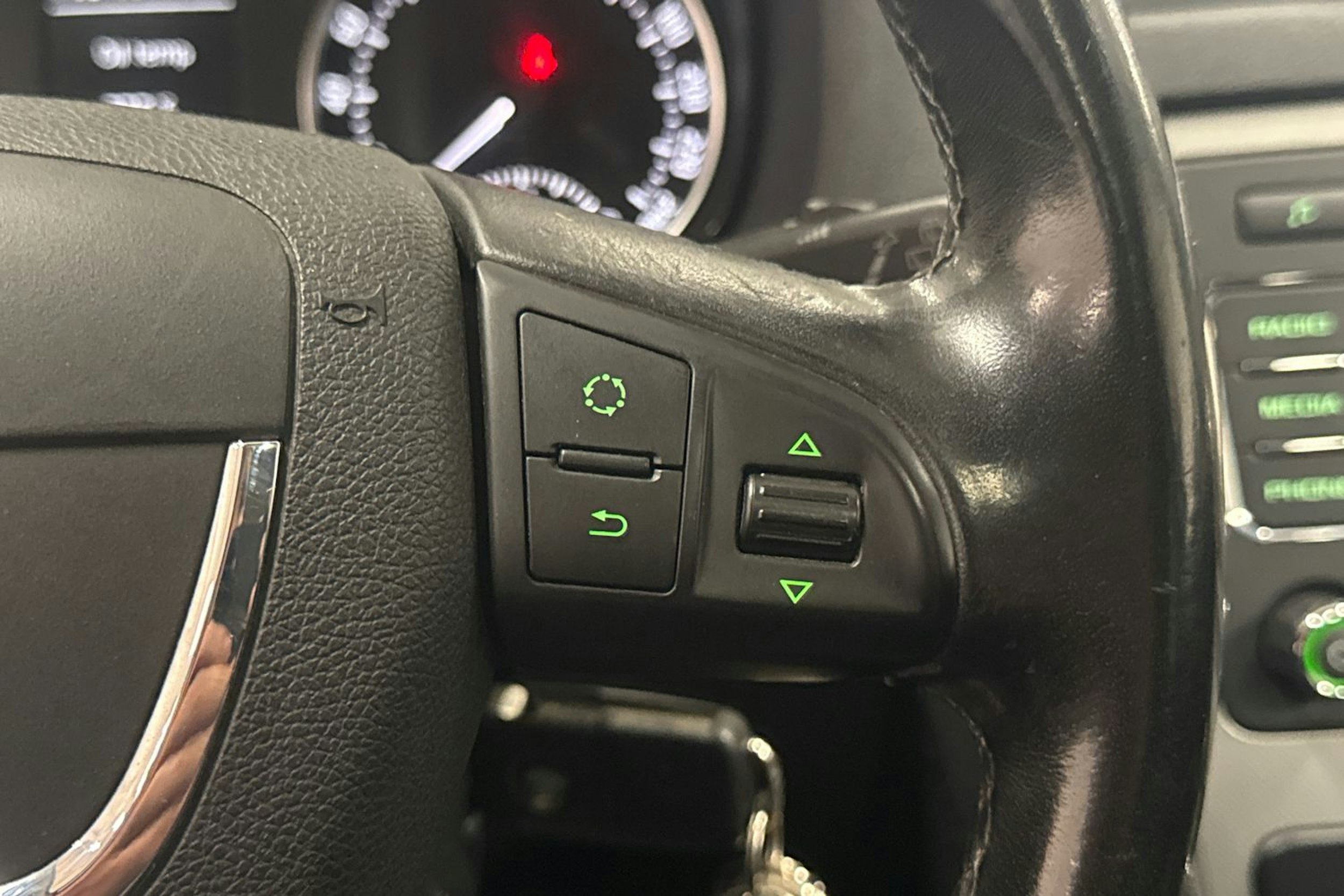 vihreä Skoda Octavia 2010 kuva 13.