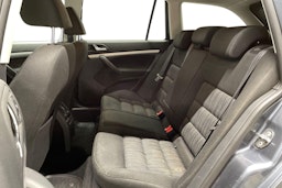 harmaa Skoda Octavia 2010 kuva 10.