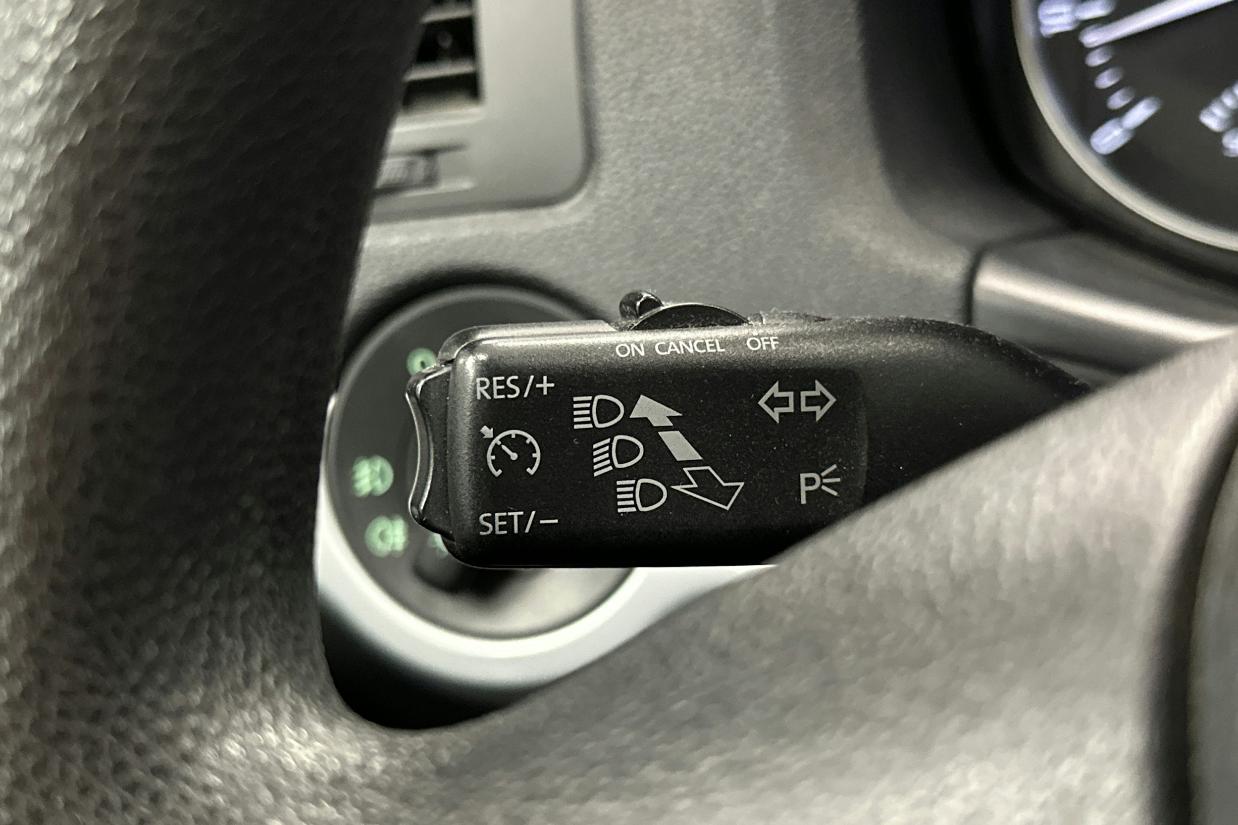 valkoinen Skoda Octavia 2010 kuva 17.
