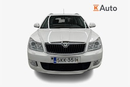 valkoinen Skoda Octavia 2010 kuva 4.
