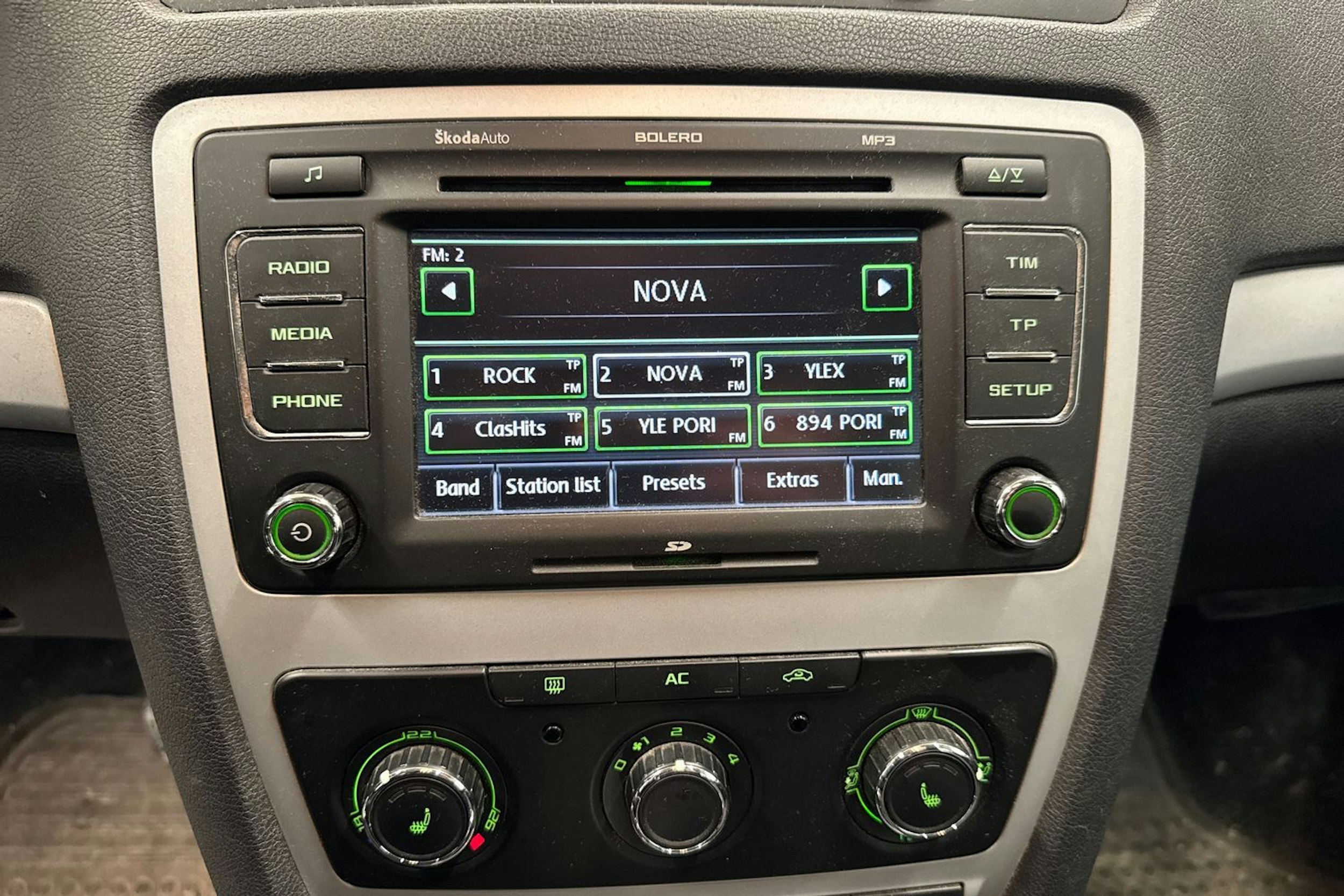 valkoinen Skoda Octavia 2010 kuva 15.