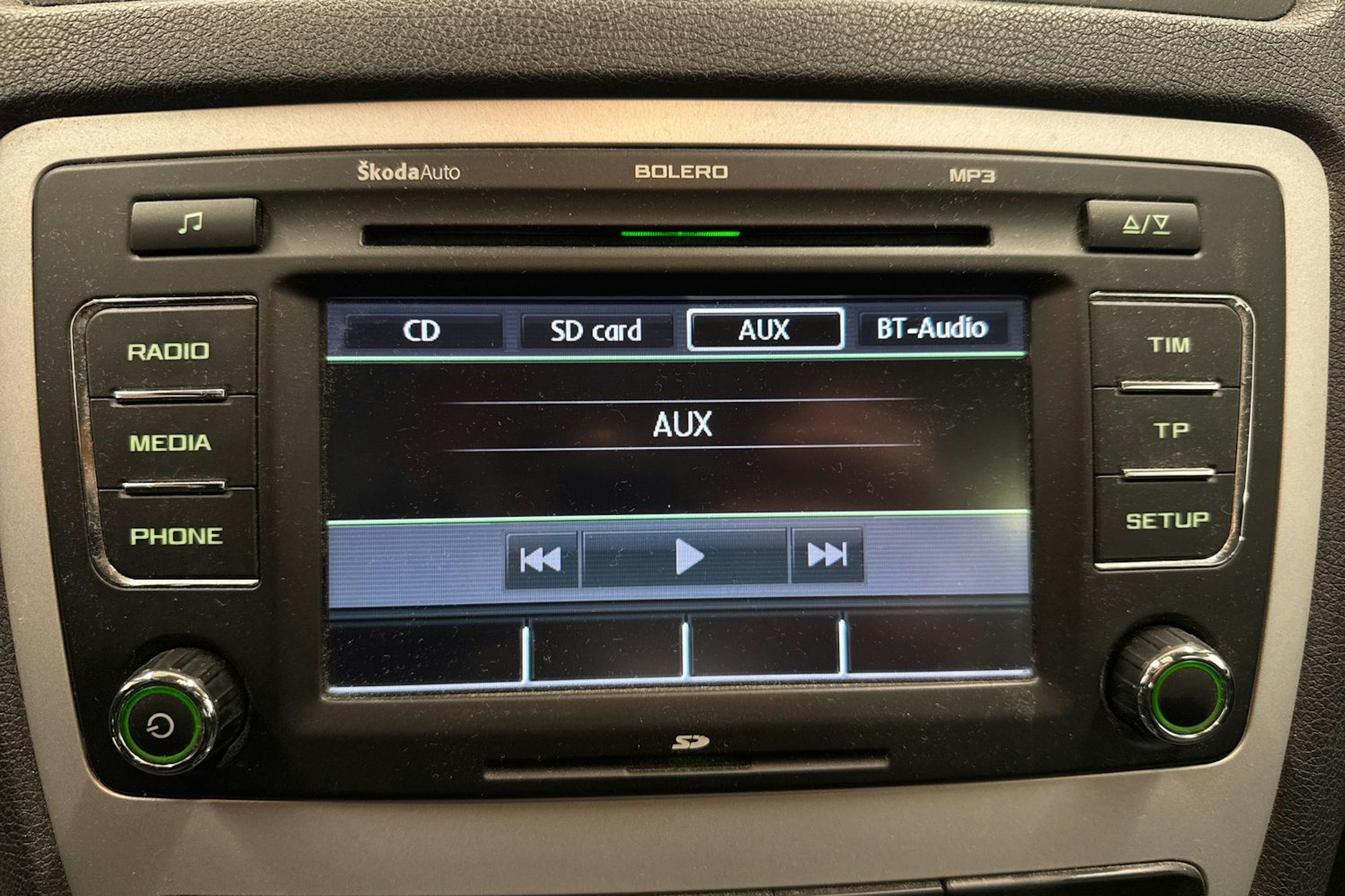 valkoinen Skoda Octavia 2010 kuva 16.