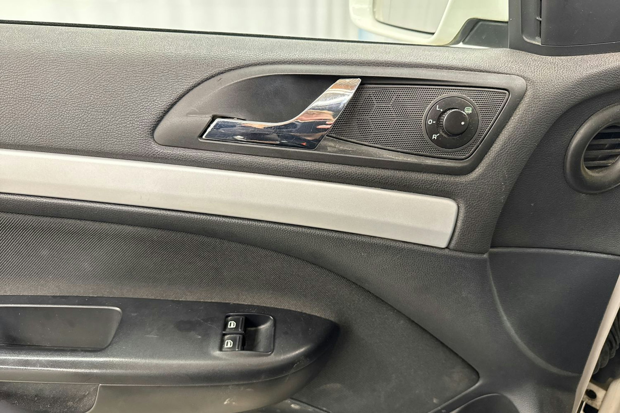 valkoinen Skoda Octavia 2010 kuva 19.