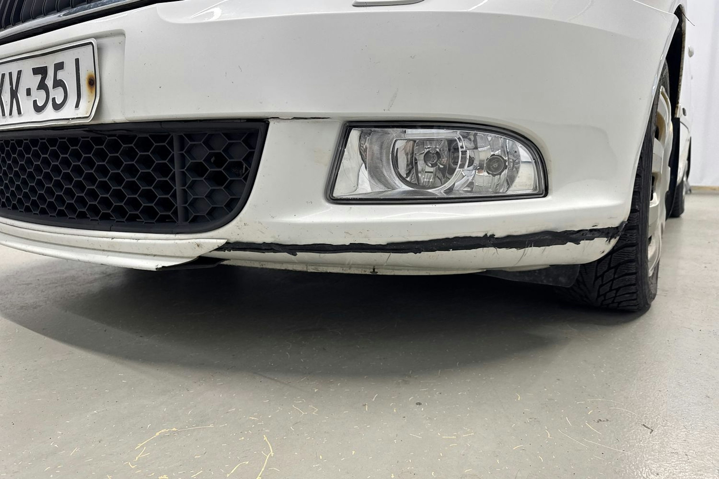 valkoinen Skoda Octavia 2010 kuva 22.