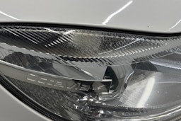 valkoinen Skoda Octavia 2010 kuva 27.