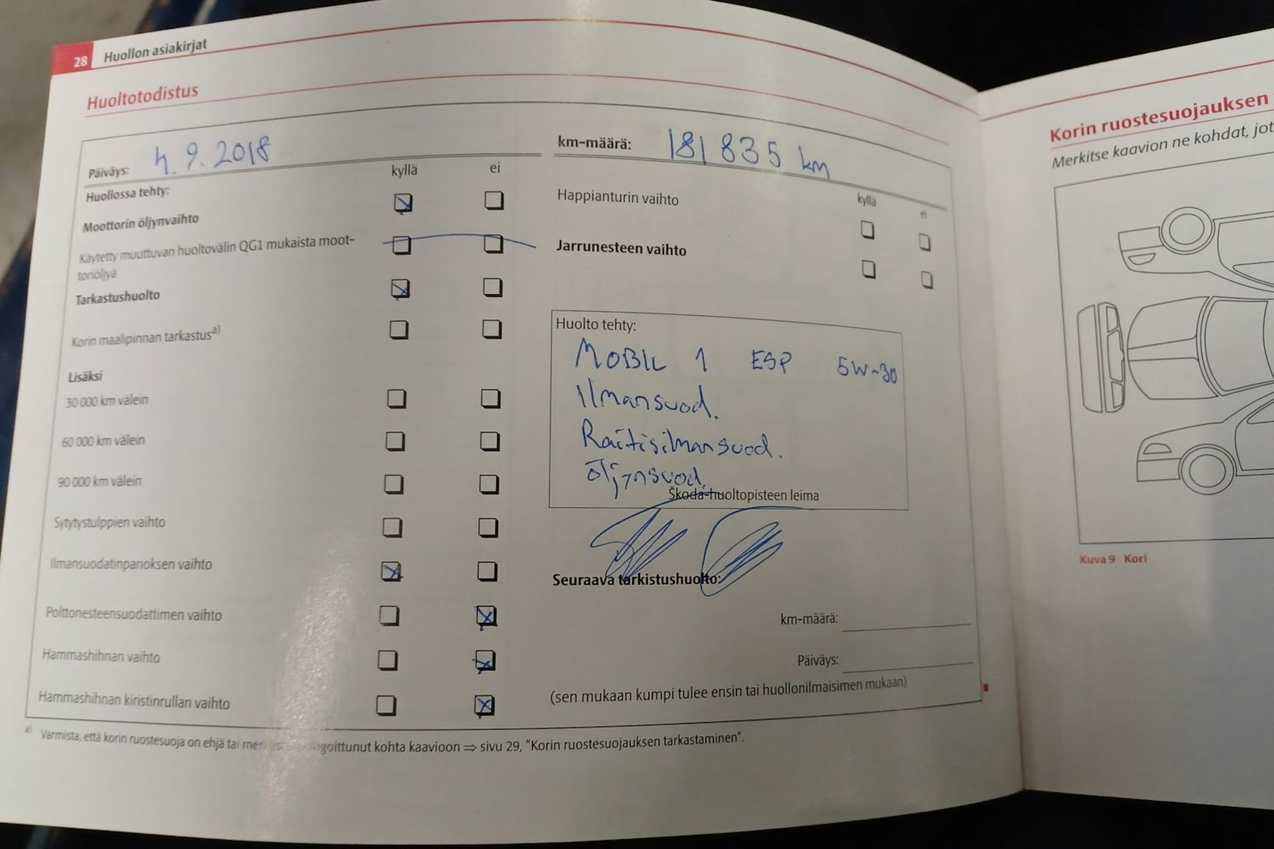 sininen Skoda Octavia 2010 kuva 22.