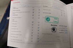 sininen Skoda Octavia 2010 kuva 24.