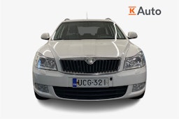 valkoinen Skoda Octavia 2010 kuva 4.