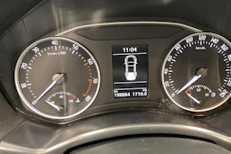 valkoinen Skoda Octavia 2010 kuva 13.