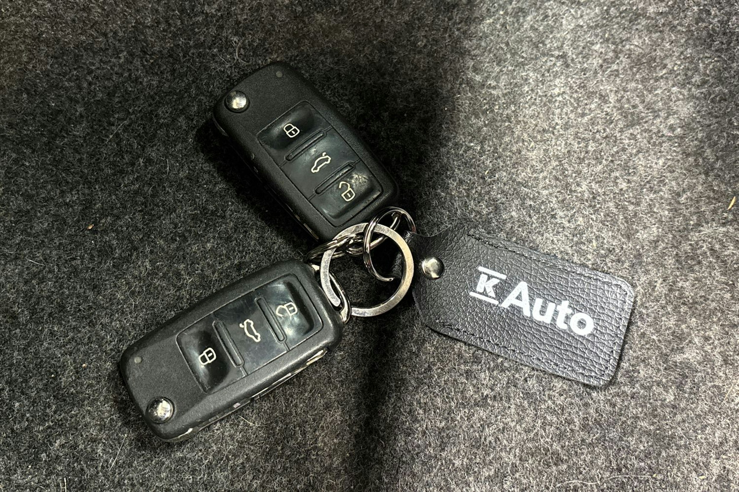 Sininen Skoda OCTAVIA 2011 kuva 18.