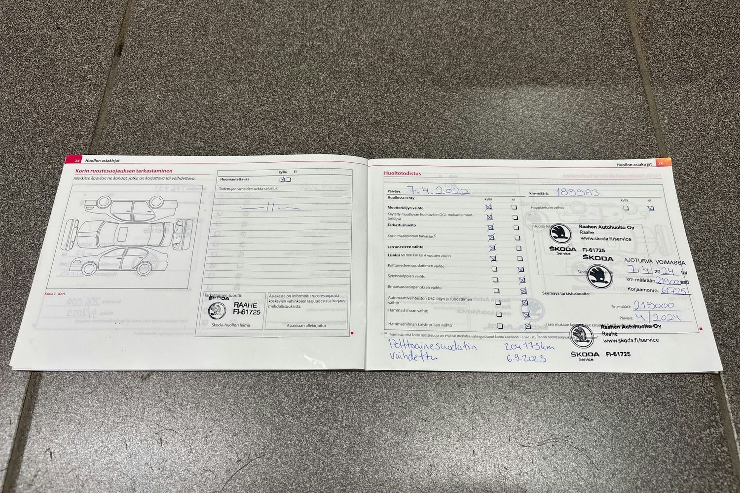 Sininen Skoda OCTAVIA 2011 kuva 25.