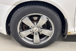 valkoinen Skoda Octavia 2010 kuva 10.