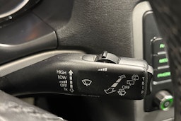 valkoinen Skoda Octavia 2010 kuva 17.