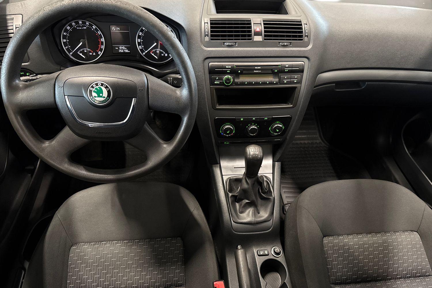 Skoda Octavia 2010, bild 7/20