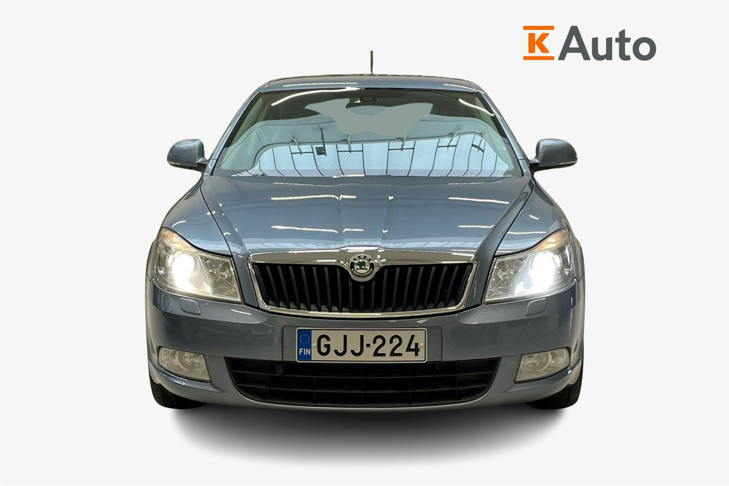 harmaa Skoda Octavia 2011 kuva 4.