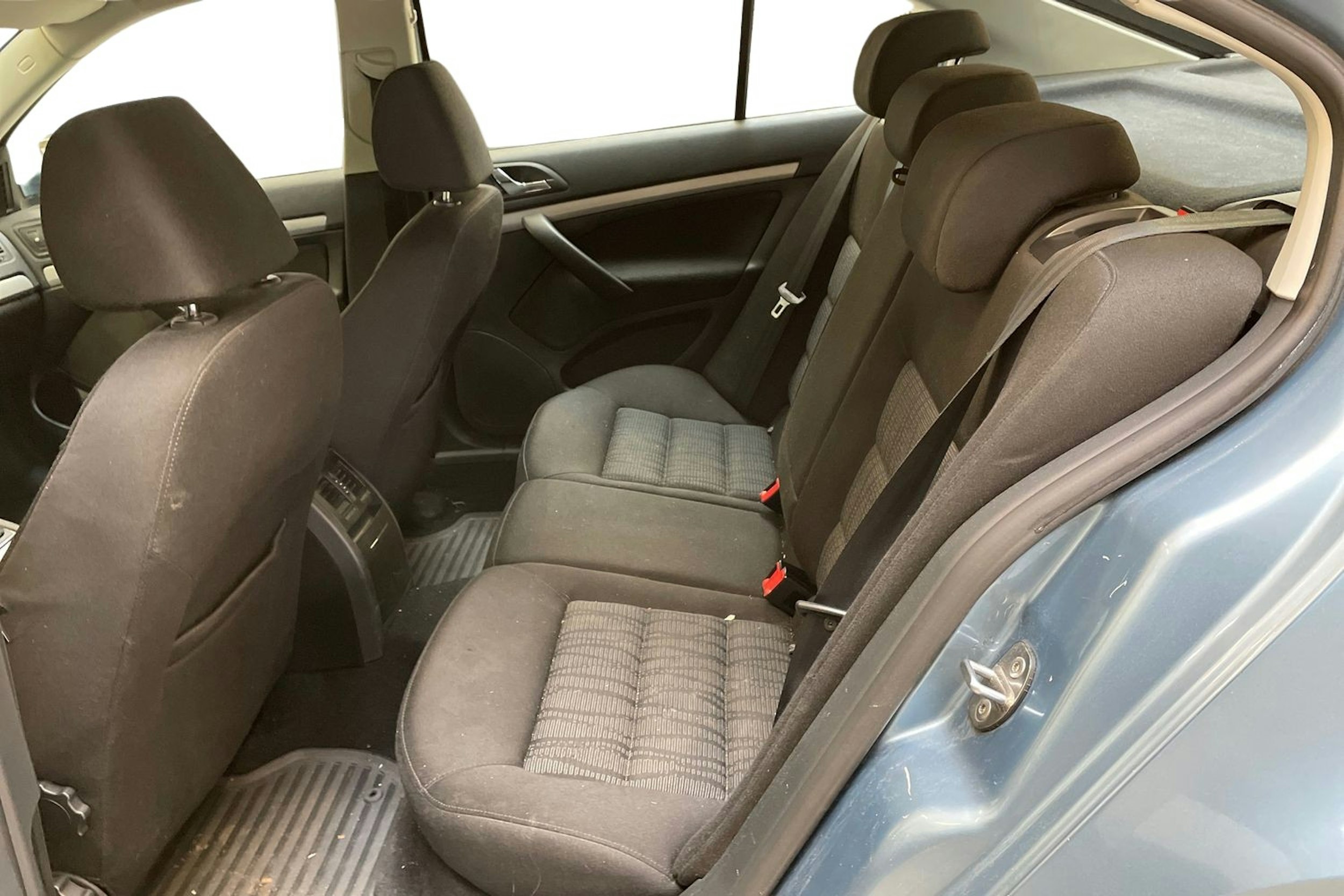harmaa Skoda Octavia 2011 kuva 8.